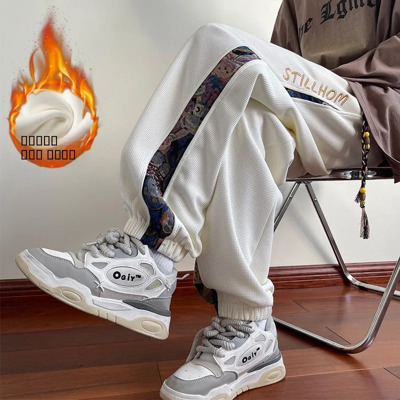 

Мужские спортивные брюки с лоскутным дизайном, на флисовой подкладке, утепленные, с манжетами, повседневные, в американском ретро-стиле, с принтом медведя, зимние, для отдыха