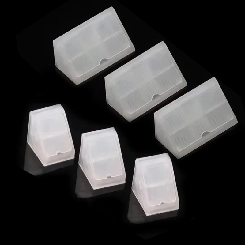 Wholesale 500PCS Plastic Cupboard Wardrobe Cabinet Corner Braces 90° Wood Board Cabinet Shelves Thicken Angle Codes + Covers