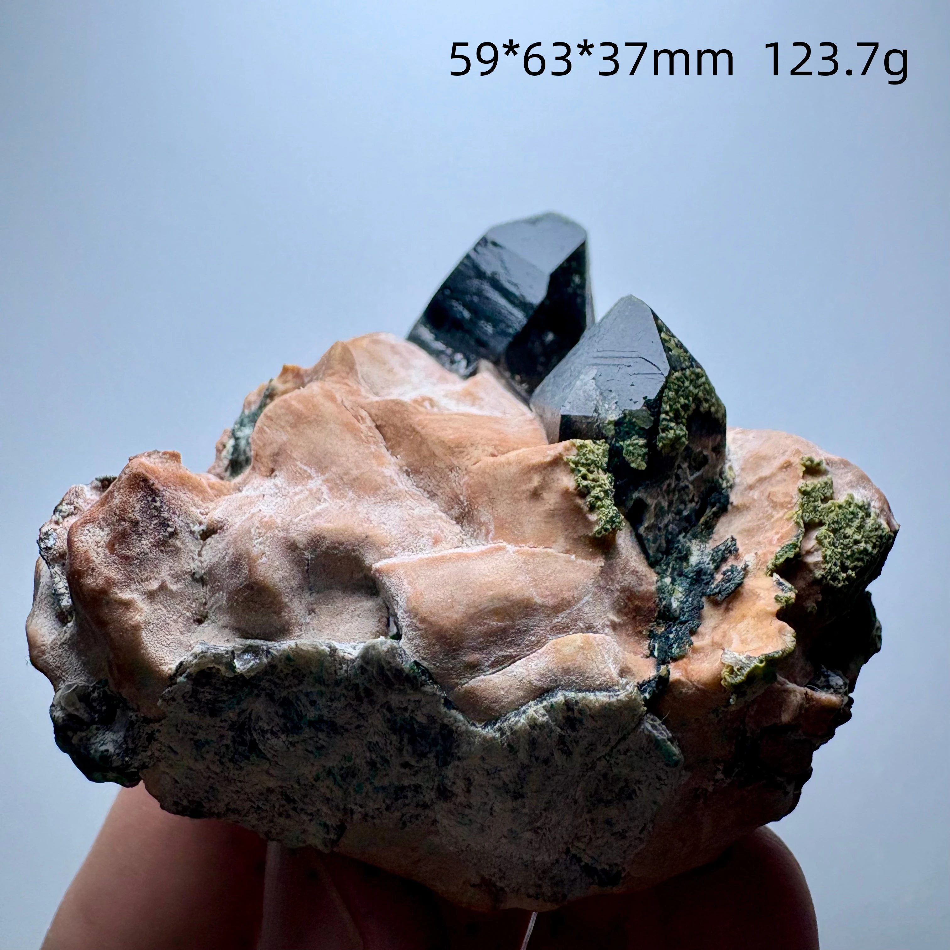 Natural stone, Chinese black crystal, crystal cave mineral specimen, quartz cluster, raw stone decoration, unprocessed polished