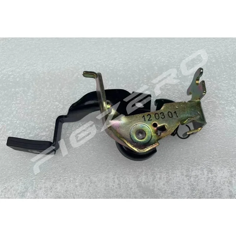 1pc Fuel Tank Door Opening Handle Bracket for Chery A5 Tiggo Cowin 3 E5