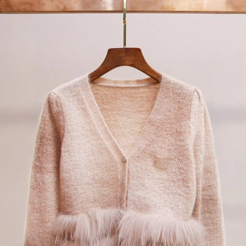 

Classy Women's Short Knitted Cardigan V-Neck Korean Style Gentle Sweet Elegant Autumn New Style by Shenzhen Nanyou