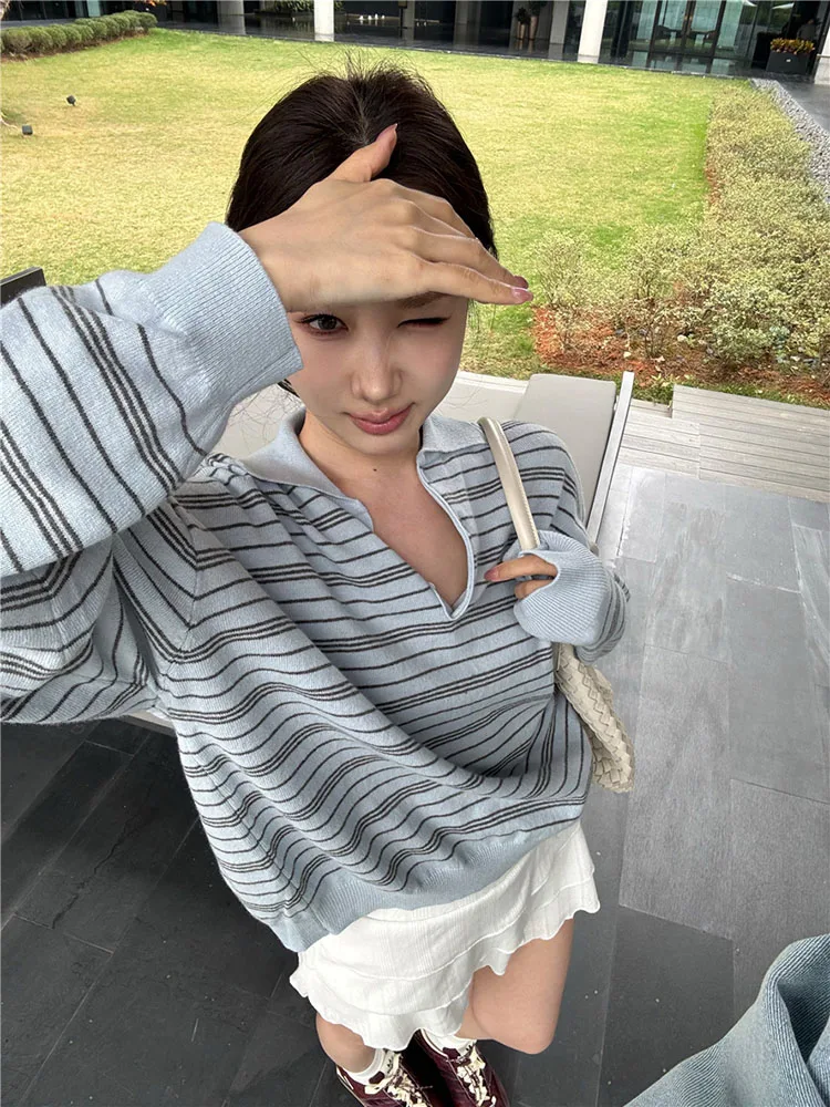 سترة محبوكة بياقة بولو على الطراز القديم للنساء، فضفاضة بأكمام طويلة، تصميم جديد للخريف، نحيفة ومتعددة الاستخدامات بنمط مخطط ...