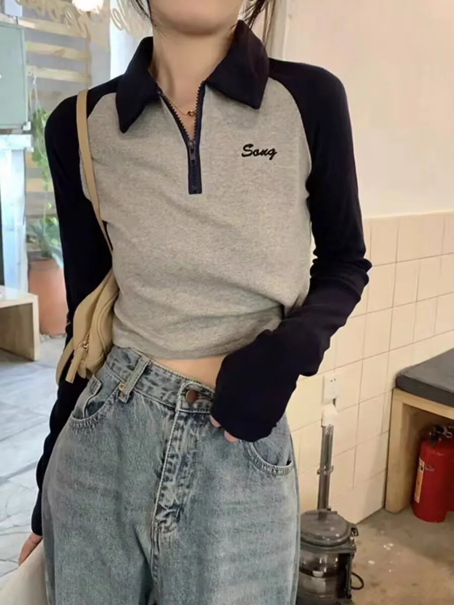 Damska koszulka polo z golfem na jesień 2025, styl koreański, dopasowany krój, długi rękaw, kontrastowe kolory, casualowy top do modnej odzieży wewnętrznej, styl preppy.