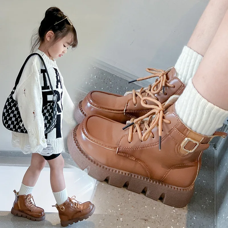 2024 nuove ragazze stivali neri antiscivolo inverno bambini moda Versatile morbido stile britannico Cool Brown Princess Short Boots