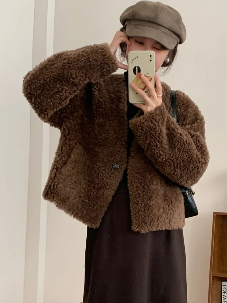 الشتاء خمر المرأة فو لامب معطف دافئ لينة طويلة الأكمام الخامس الرقبة الحلو سترة الرجعية بسيطة الصلبة الكورية الإناث Preppy نمط القمم