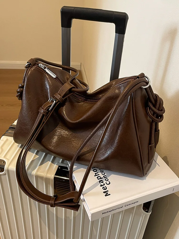 

Boston Sle Large Capaci Women's Crossbody Bag 2025 New Autumn Winter Versatile Pillow Bag Commuter oulder Bag