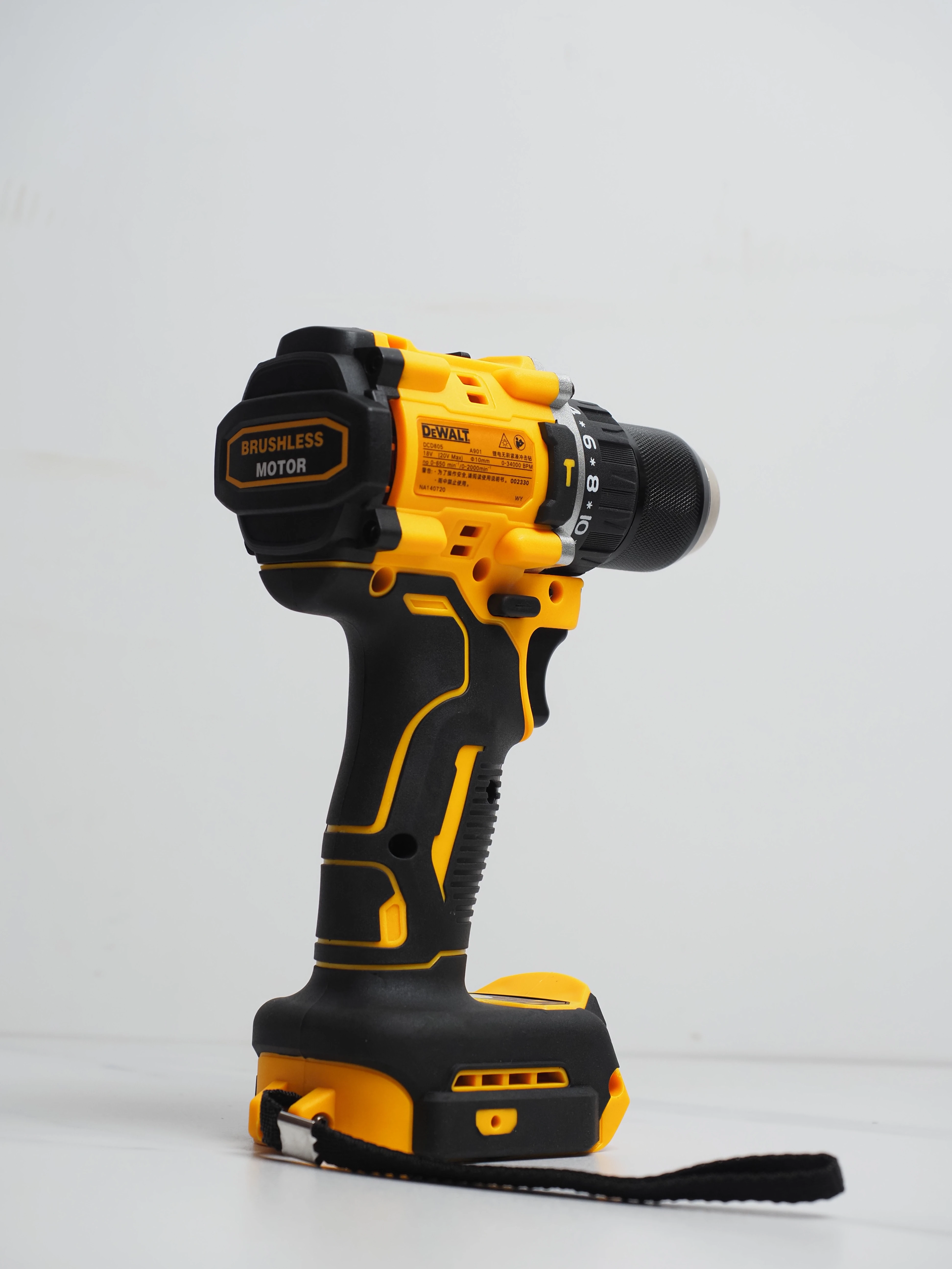 DEWALT Lithium Battery 20V Rechargeable Brushless Compact Electric Screwdriver Hand Drill Impact Drill DCD805