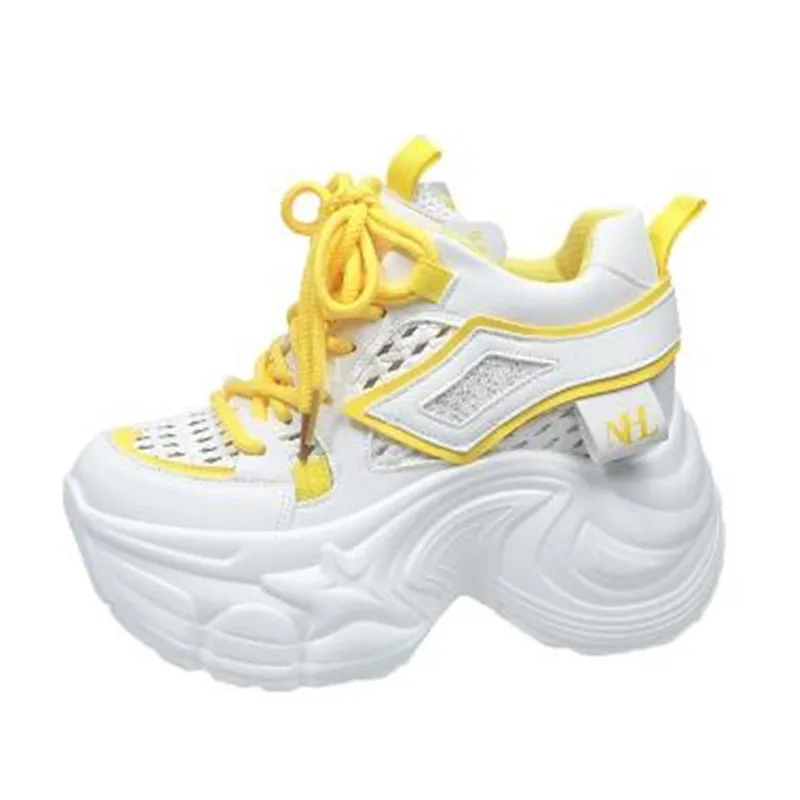 

Новые массивные кожаные кроссовки, осень 2023 г., повседневная вулканизированная обувь, женские дышащие сетчатые кроссовки на высокой платформе 9 см, спортивная обувь для папы