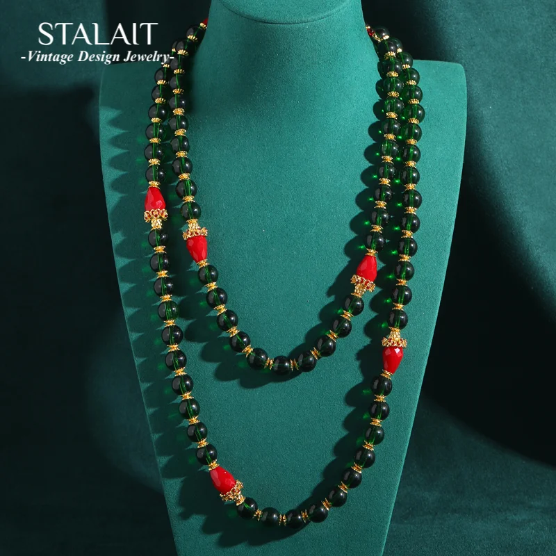 

Vintage Green Beads Necklace Long Statement Red Glass Chain Bird Charm Gold Color For Woman Luxury Designer Jewelry Accessories