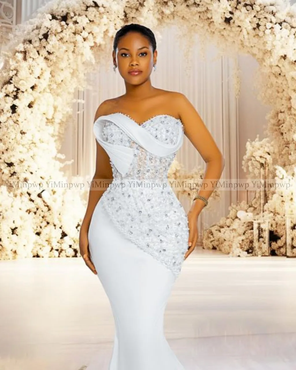 Nuovi abiti da sposa a sirena per la sposa Sweet Heart Chiusura con lacci Sweep Train Perline in raso Abiti da sposa africani personalizzati