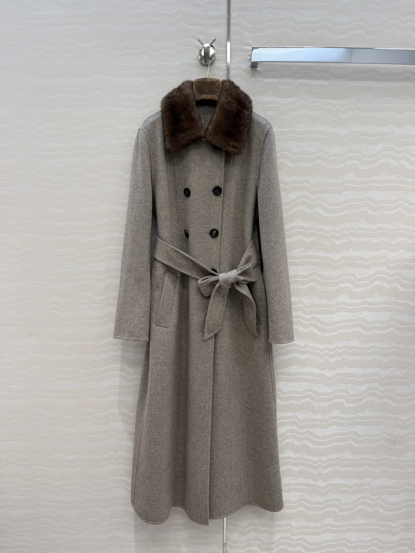 Women Long Double Faced Wool Coat, Natural Mink Fur Collar, 90% Wool 10% Cashmere Thick Soft Outerwear