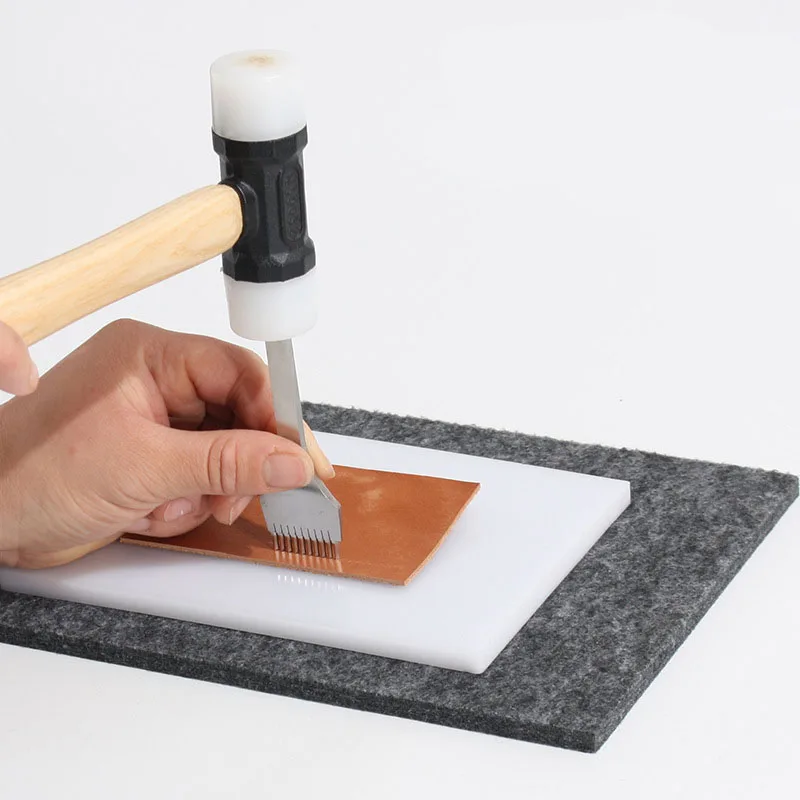 High density shock-absorbing felt soundproof pad 30*20*0.9cm, can fully achieve the role of shock absorption and noise reduction