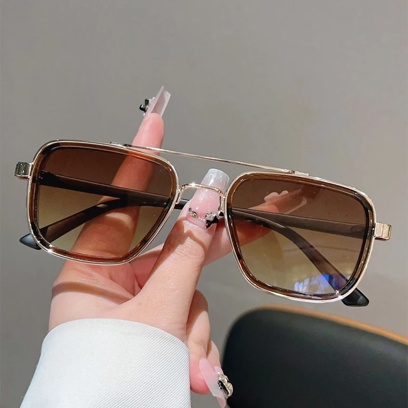 GM LUMIAS Vintage Quadratische Sonnenbrille für Herren, Modische Doppelbrücken-Dekoration, Trendige Markendesign Retro Casual Sonnenbrille 2026