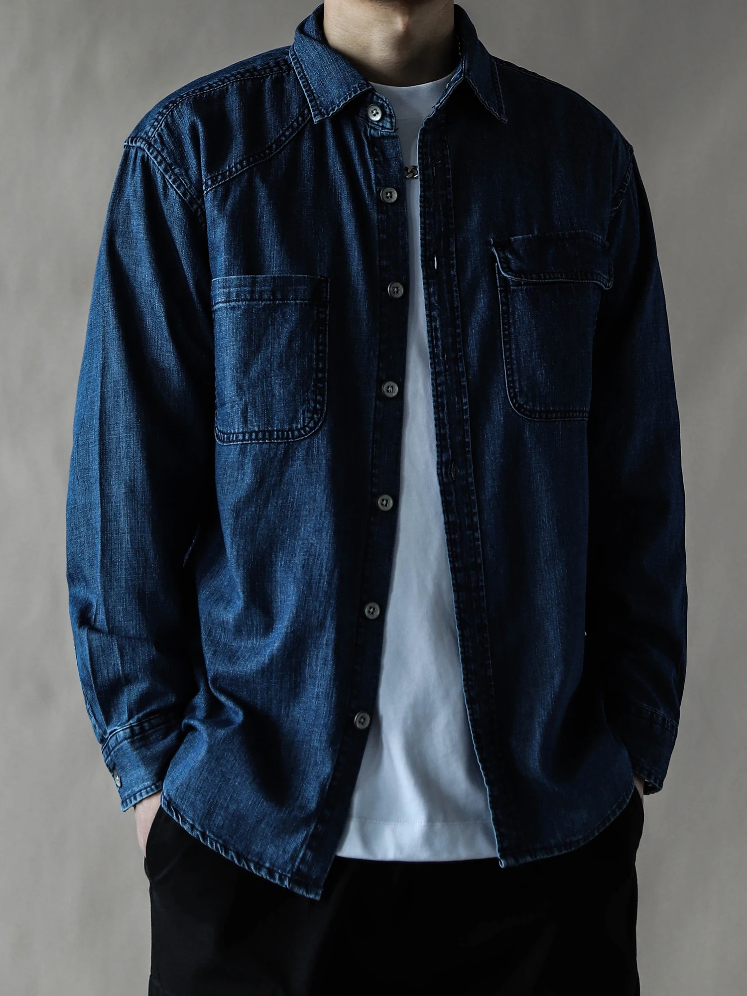 

Мужская джинсовая рубашка свободного кроя с длинным рукавом, повседневная, темно-синяя, весна-осень, асимметричный открытый кардиган, хлопковая рубашка