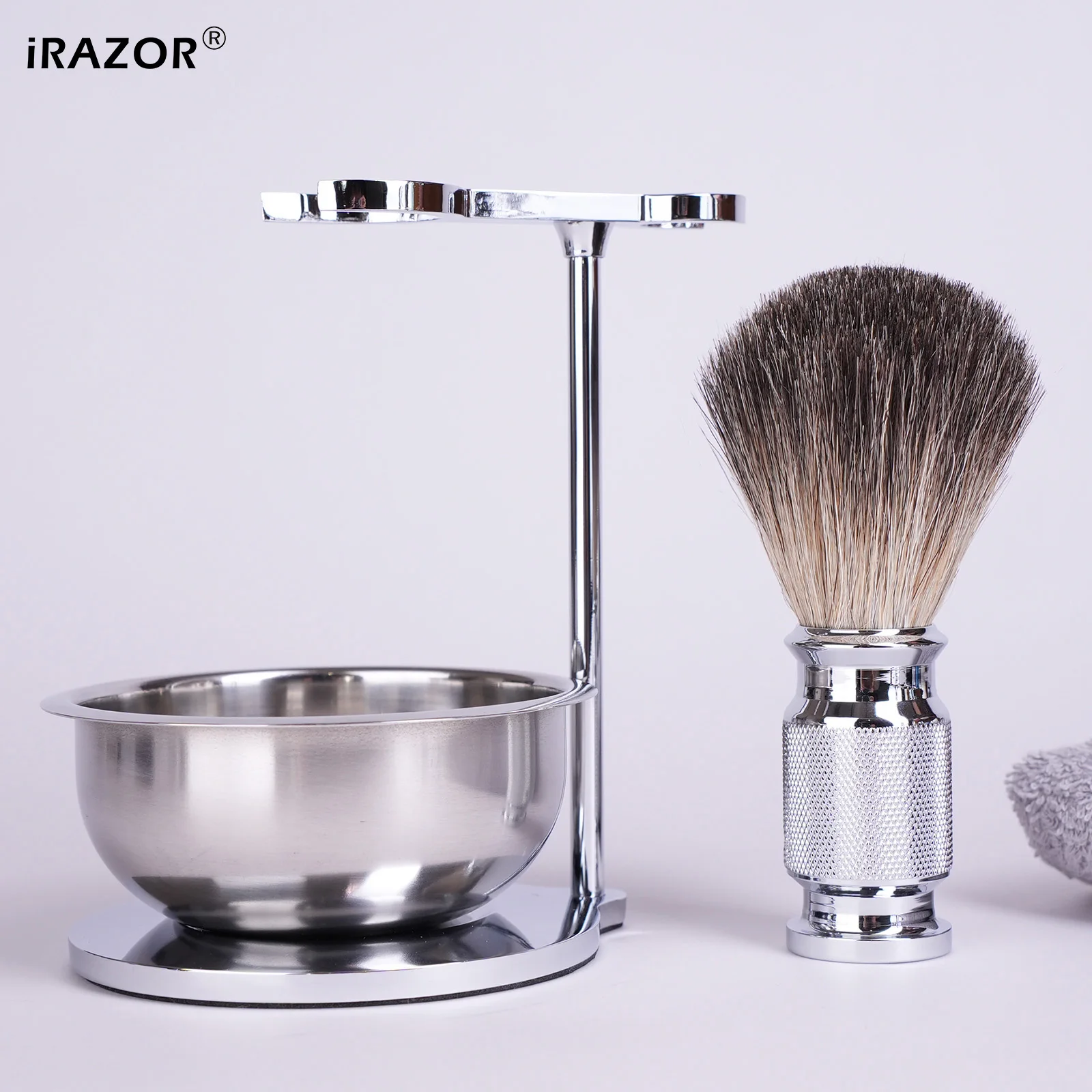 

Роскошный мужской набор для влажного бритья iRAZOR включает кисть для волос барсука с чашей для мыла и прочный ручной держатель для безопасной бритвы
