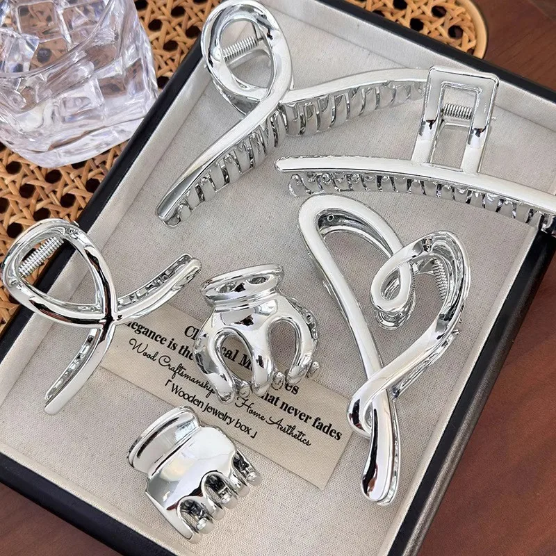 Elegante silberne Haarspange aus Metallimitat für Damen, Hai-Klemme, hochwertiger Haarschmuck, stilvolle Haarspangen für Damen