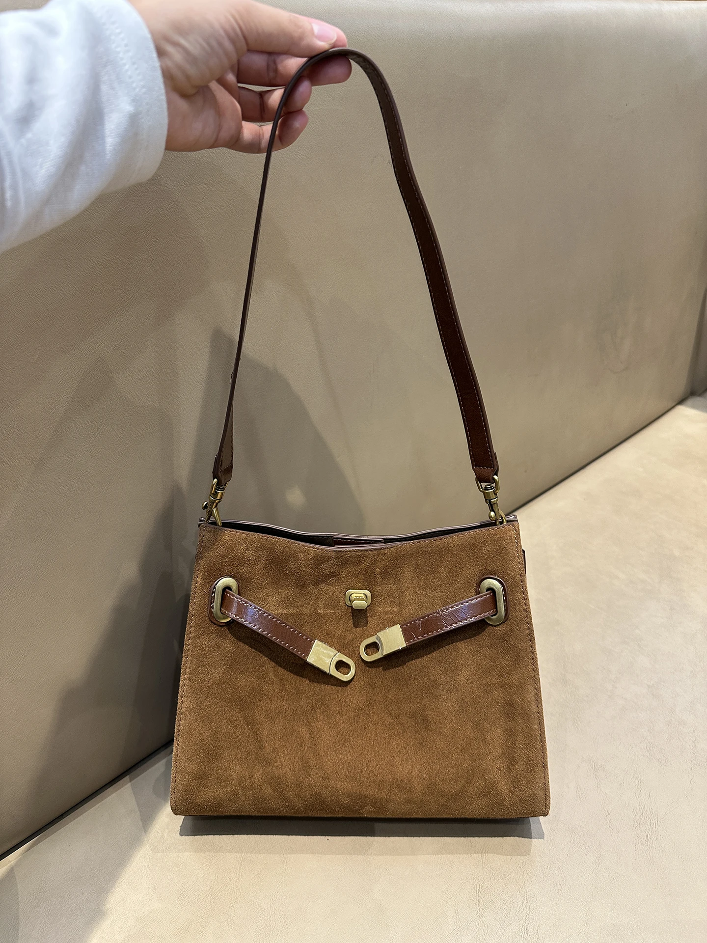 borsa-in-pelle-borsa-a-tracolla-da-donna-autunno-inverno-nuovo-sle-manico-morbido-pendolarismo-sle-magnetic-bule-cl