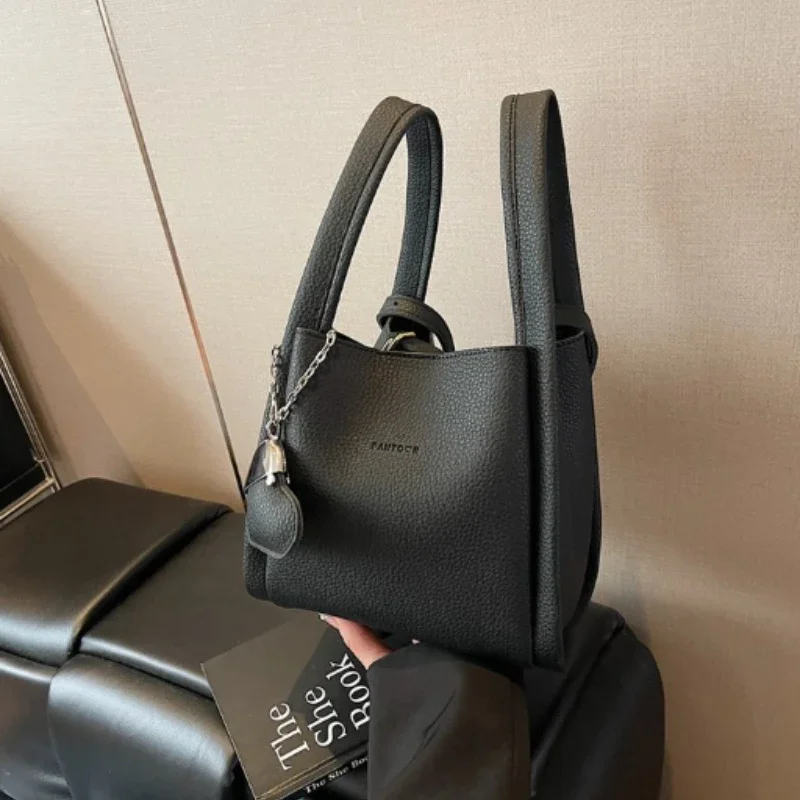 Fashion Bag for Women 2025 New Summer Pu Large Capacity Women's Shoulder Bags Vegetable Basket Bag Versatile Crossbody Bag