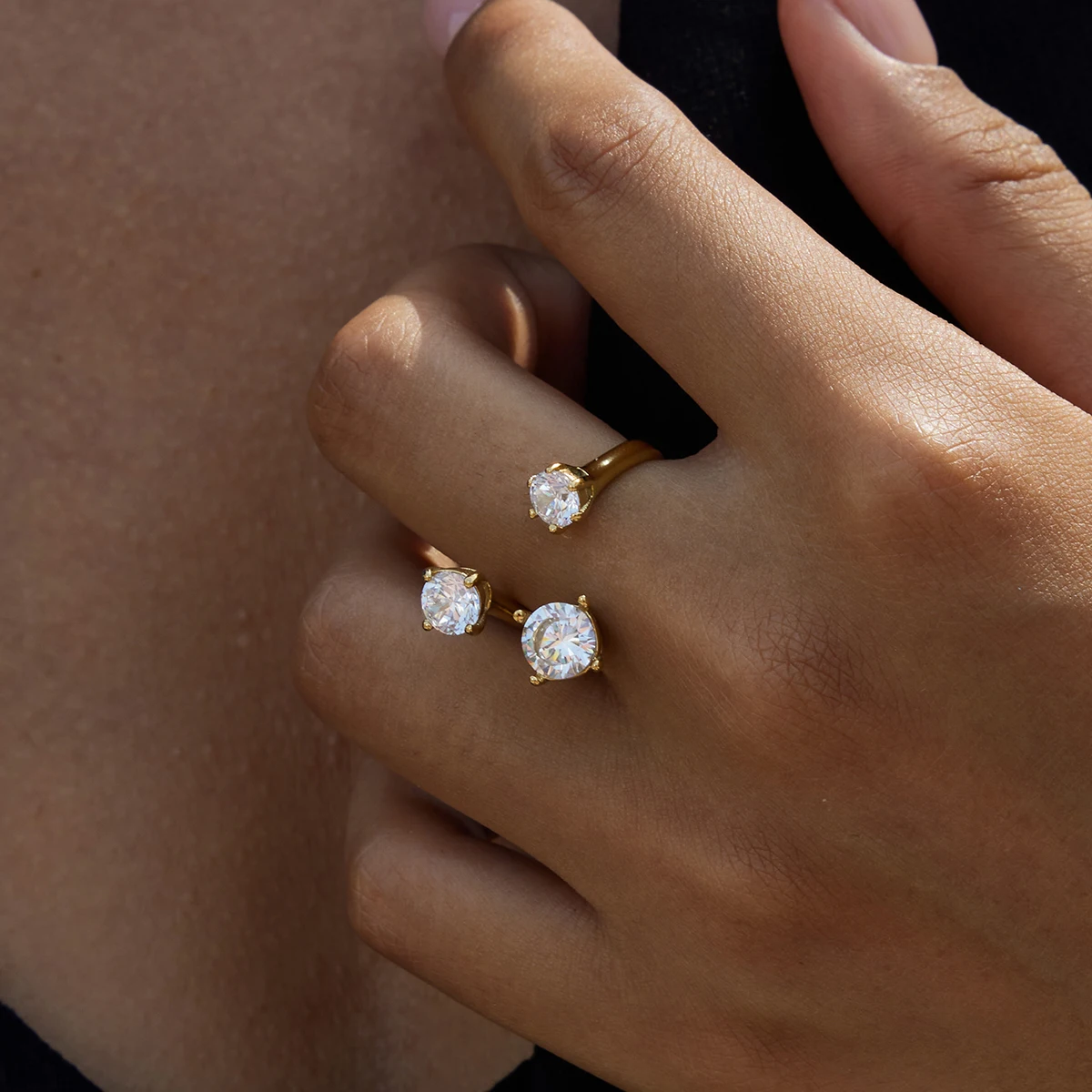 

AIKOER Minimalist Classic 18K Gold Color Plated Inlay White Zircon Irregular Adjustable Ring Waterproof Stainless Steel Jewelry