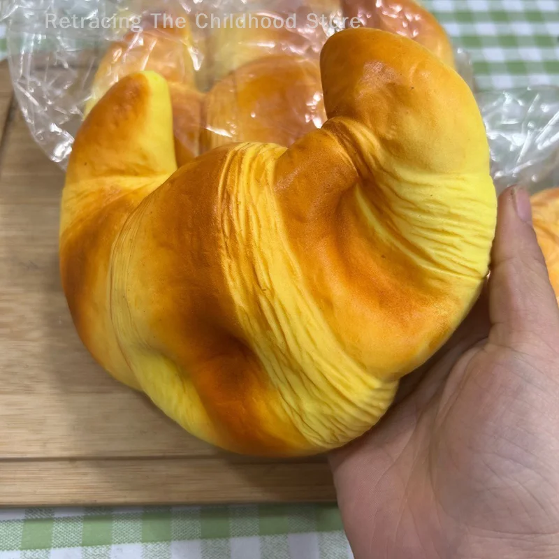 スーパー粘着ソフトビッグクロワッサンおもちゃ遅い上昇粘着ストレスリリーフおもちゃ Abreact 現実的なスクイーズおもちゃ子供大人のため