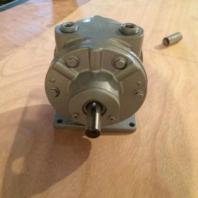 

6AM-H Лопастной пневматический двигатель 4HP 10NM Лопастный пневматический двигатель для ножного монтажа