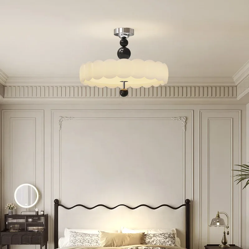 

Cream wind French full spectrum bedroom ceiling light wabi sandy wind medieval light luxury eye protection master bedroom advanc