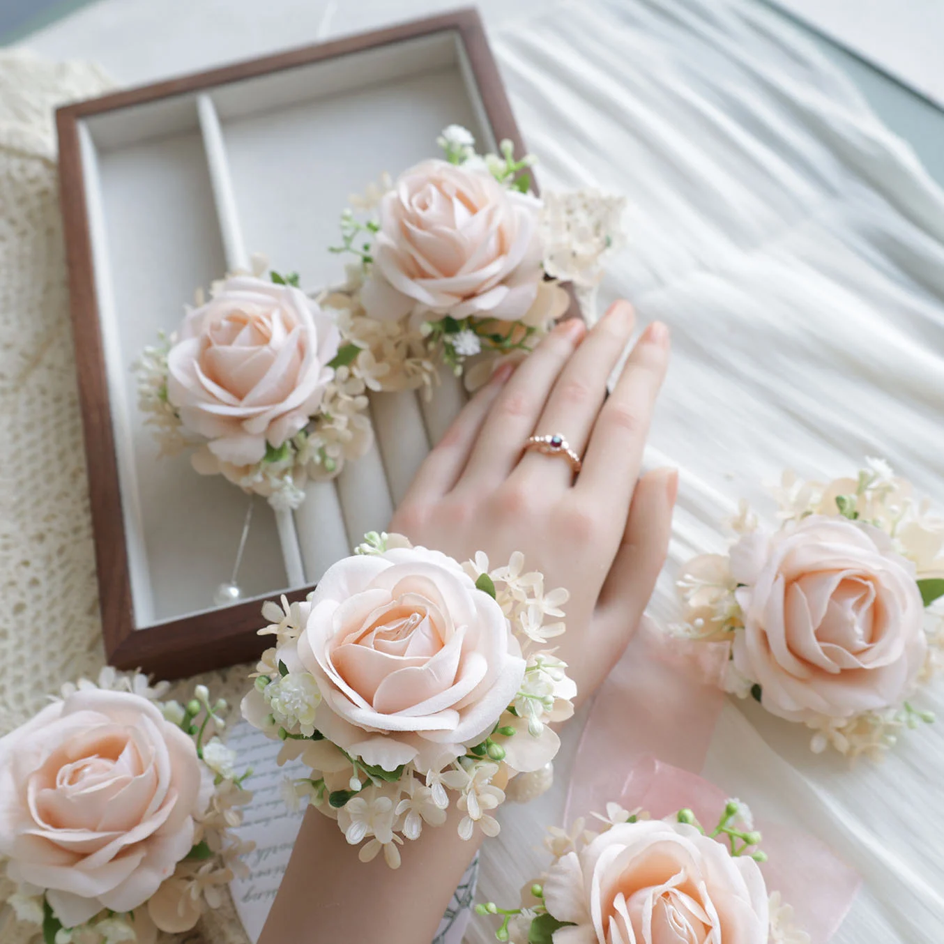 

H0037 Champagne Rose Wrist Corsage Wristlet Band Bracelet and Men Boutonniere for Wedding Artificial Flower Prom Decorations