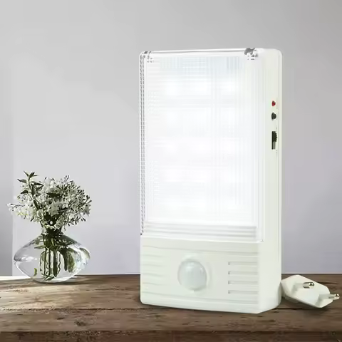 Luz de emergência led sensor de movimento multifuncional brilhante iluminação de emergência interior recarregável pendurado luz para uso em queda de energia