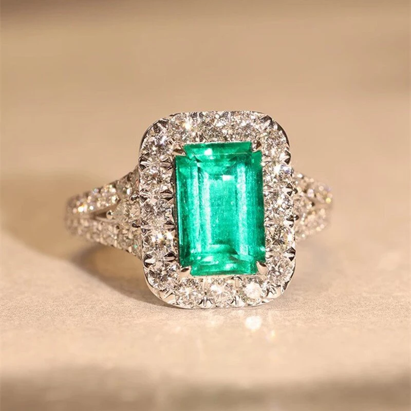 Huitan Elegant Octagon Ring for Women Silver Color Inlaid Bright Green CZ Luxury Wedding Engagement Bridal Accessories Jewelry