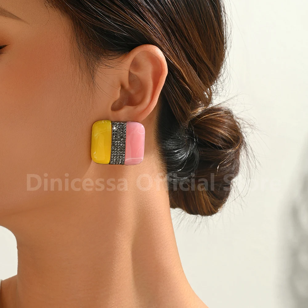 Color-Block Resin Stud Earrings — product detail 2