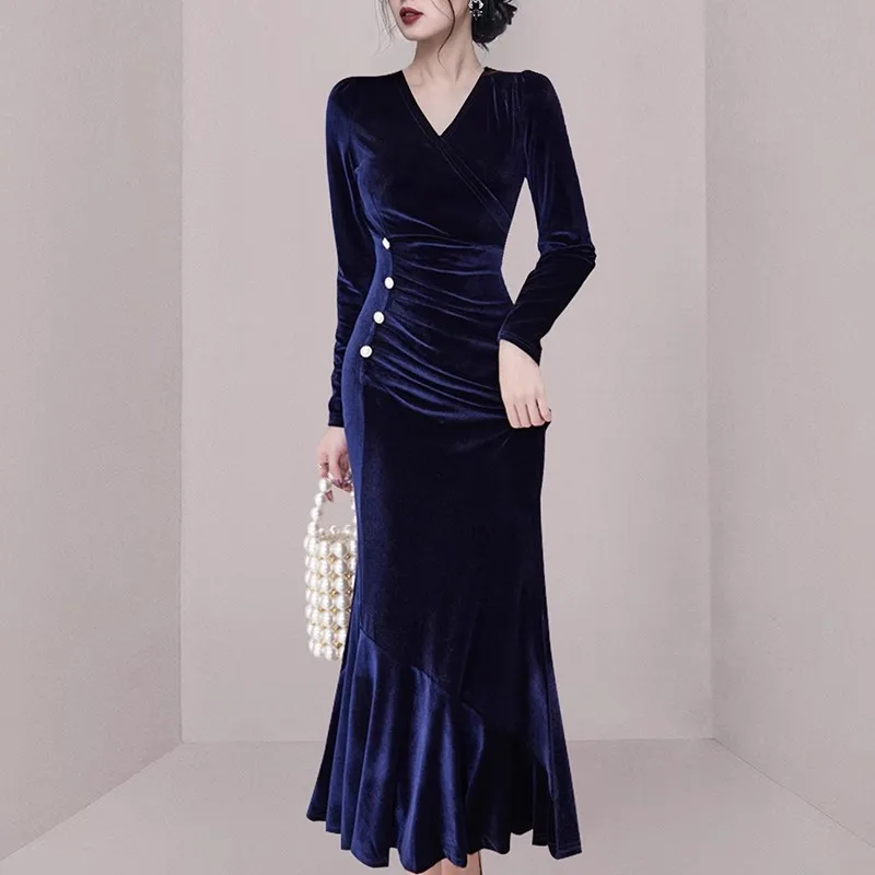 

Temperament New Autumn Winter Velvet Mermaid Maxi Dress Hgih Quaity Women V Neck Button Decor Slim Waist Bodycon Long Vestidos