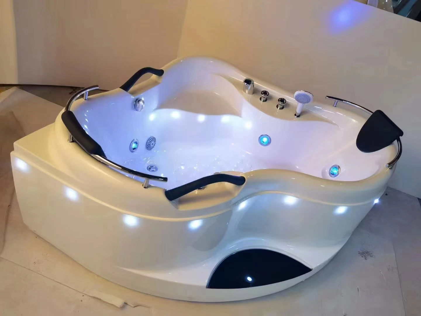 Hot Tub Design Spa Indoor Jakuzzi 2 Person Corner Bathtub Living Room Furniture Whirlpools Massage Whirlpool Tub