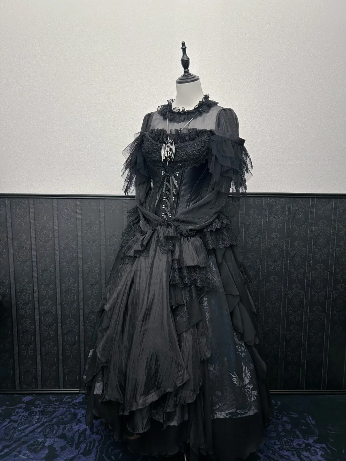 

Корсет в стиле готической лолиты и блузка с принтом SK Lolita Niche от Muppet Mind Ben - Dream Catcher-Demon Goat