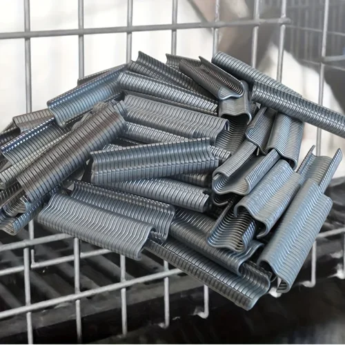 Imagen 1 del producto 1200 clavos en M de sujeción de valla de malla rápida, clavos en M con abrazadera de jaula, para instalación de abrazadera de jaula