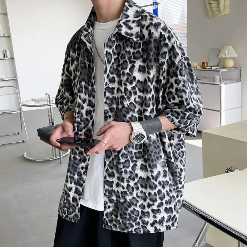 American Leopard Print Short Sleeved Shirt Men Summer Fashion Half Sleeved Lapel Collar T-Shirts Hiphop Loose Thin Handsome Top