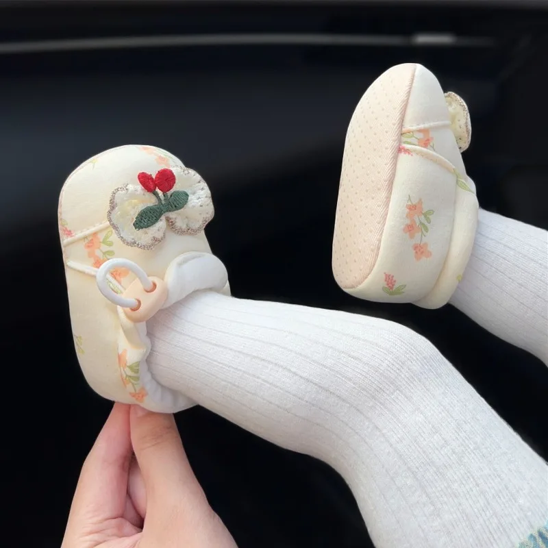 

Autumn Colorful Cotton Prewalker Baby Girls Soft Sole Pure Cotton Step In Shoes Non Slip Ergonomic Design