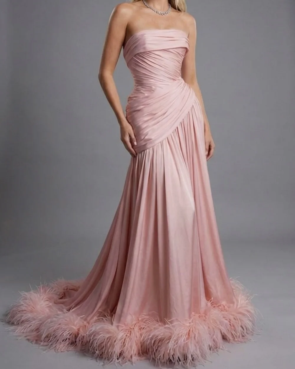 

Customized Elegant Evening Dresses Strapless Mermaid Prom Dresses Modern Style Simple Feather Ruched Special Occasion Dresses
