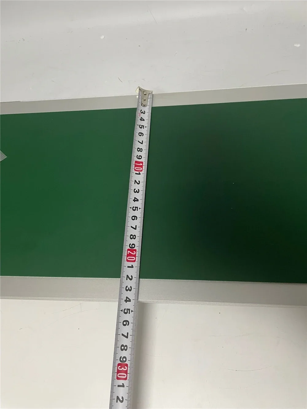 Nastro trasportatore in lega di alluminio in acciaio inossidabile con controllo numerico programmabile da tavolo 800x200mm per macchina per marcatura laser a fibra