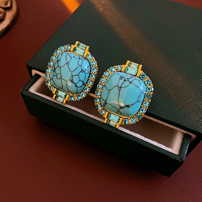 Exquisite Artificia…