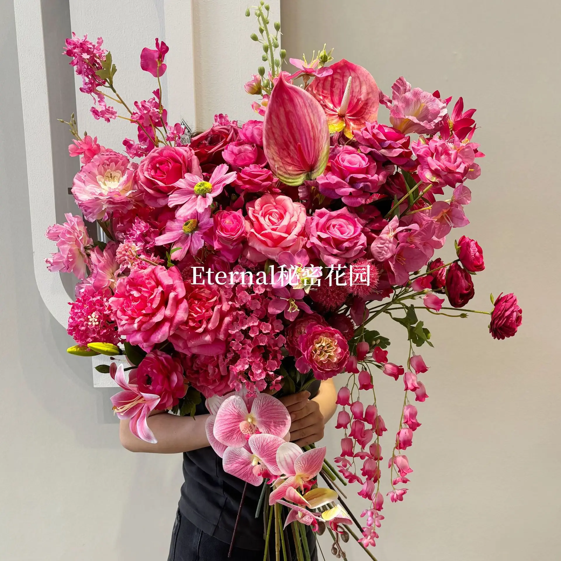 

Red Artificial Flowers for Outdoor Indoor Garden Home Decoration Faux Flower Simulation Fake Silk Florals for Wedding Decor