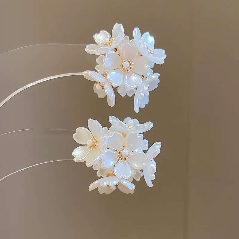 Women's Double Side White Shell Pearl Stud Earrings, Exquisite