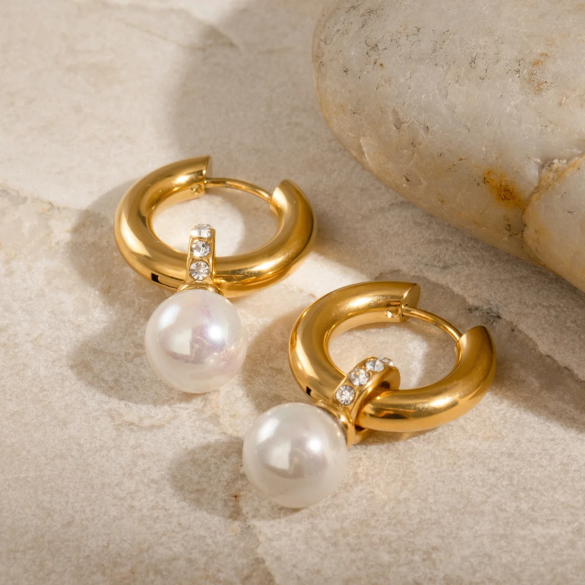 

Ladies Stainless Steel Pearl Earrings