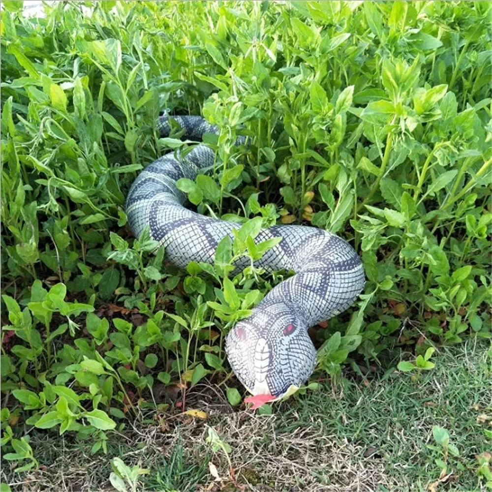 95cm Inflatable Snake Tricky Toy False Snake Halloween Prank Props Garden Pool Toy Simulation Inflatable Snake Tricky Water Toy