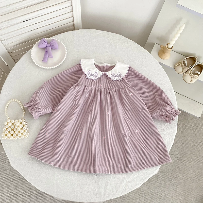 2026 Baby-Mädchen Cordkleid Süße Stickerei Schleife Peter-Pan-Kragen Langarm Prinzessinnenkleid Frühling Winter Lässiges Partykleid – Detail 4