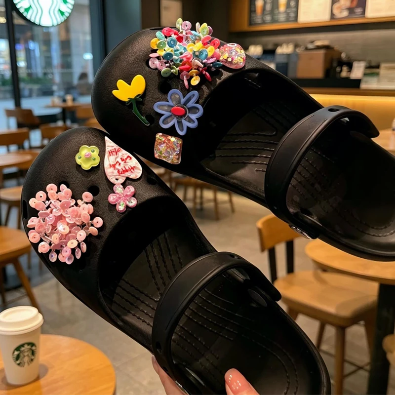 New 1Set  Random Style Cartoon Flower Candy Shoe Decorations Cute Shoe Charms Clog Accessories