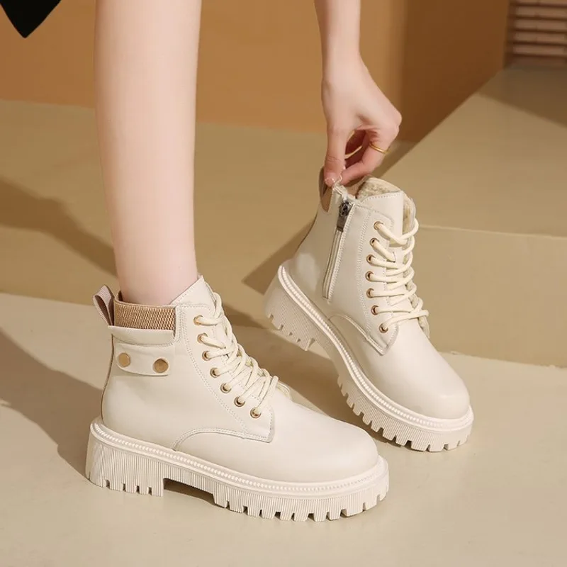 

Women's Short Boots 2025 Autumn/Winter New British-style Large-sized Thick-soled Fleece Warm and Comfortable Women's Short Boots