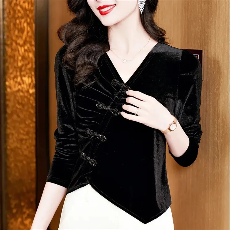 Retro Gold Velvet Long Sleeve T-shirts For Women Spring Autumn V-Neck Short Pullover Tops Middle-aged Female Casual Frog Shirts