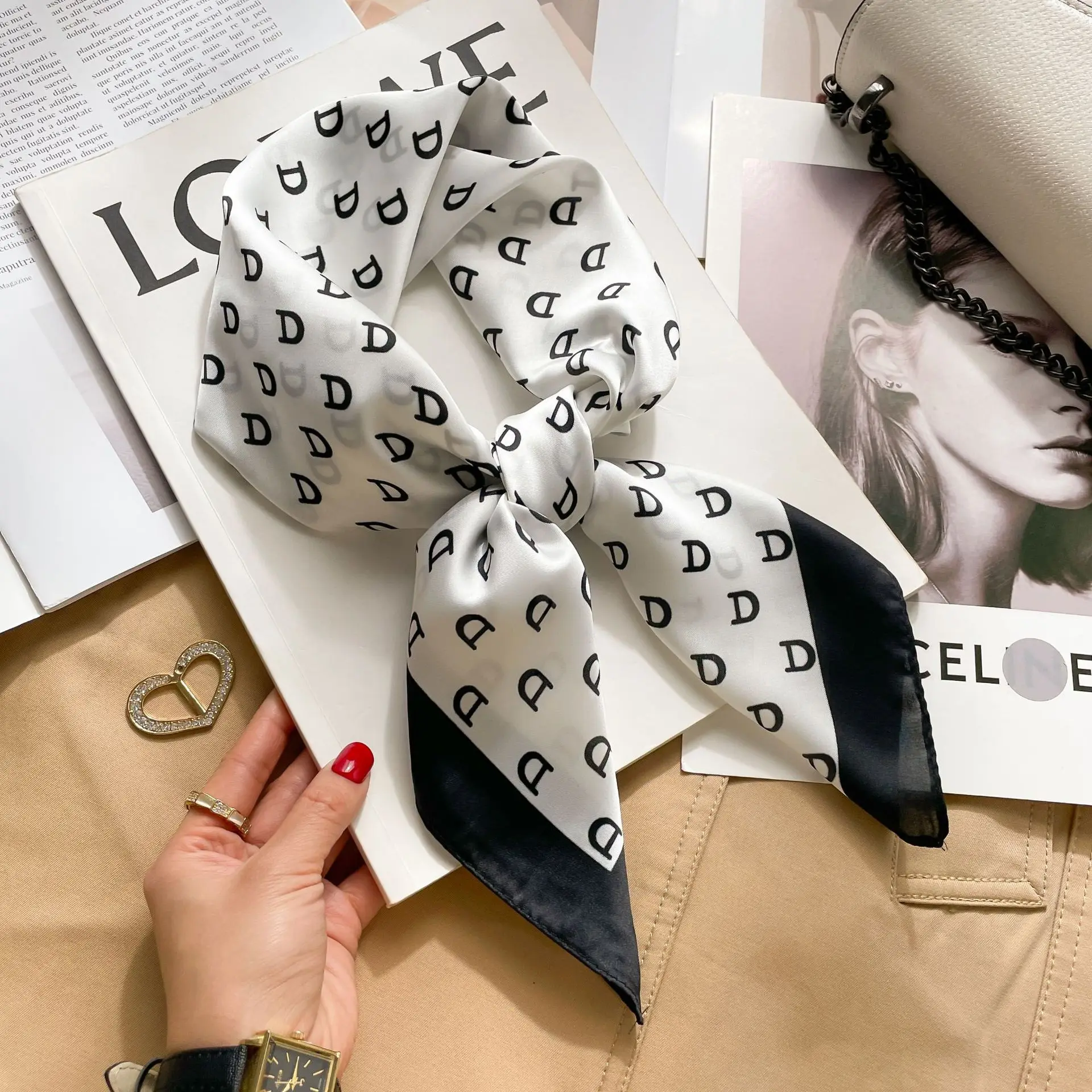 2025 الفاخرة الأزهار طباعة وشاح حريري مربع للنساء الحجاب العصابات الشعر منديل الإناث شال من الساتان الشريط عقال الموضة