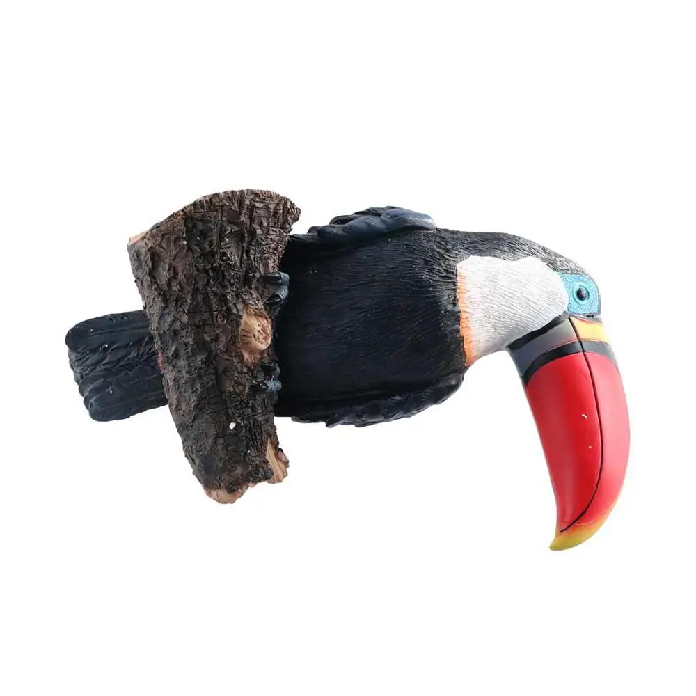 

Bird Model Toucan Tree Hugger Statue Realistic Resin Toucan Bird Figurine Interesting Waterproof Bird Figurine Living Room
