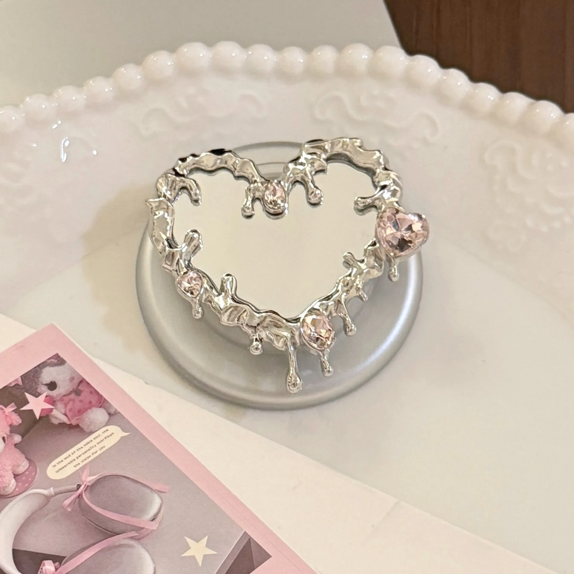

Y2K Lava Heart Magnetic Phone Grip Stand Makeup Mirror Folding Airbag Holder Anti-Drop Finger Socket Luxury Phone Accessories